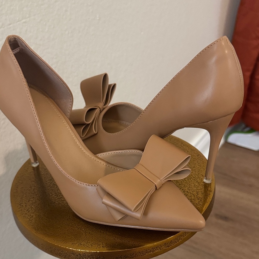 Elegant Tan Stiletto Heels with Bow